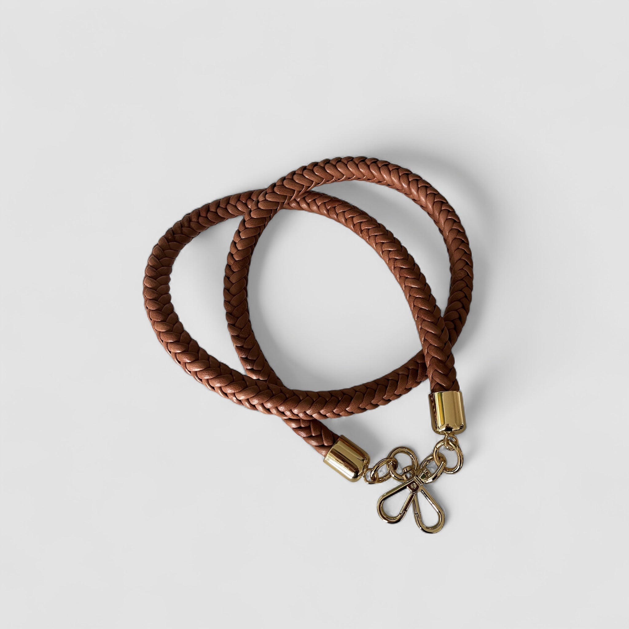 Ribichini håndlaget skulderstropp i cognac lammeskinn med gulldetaljer, ideell for din Ribichini skinnveske.