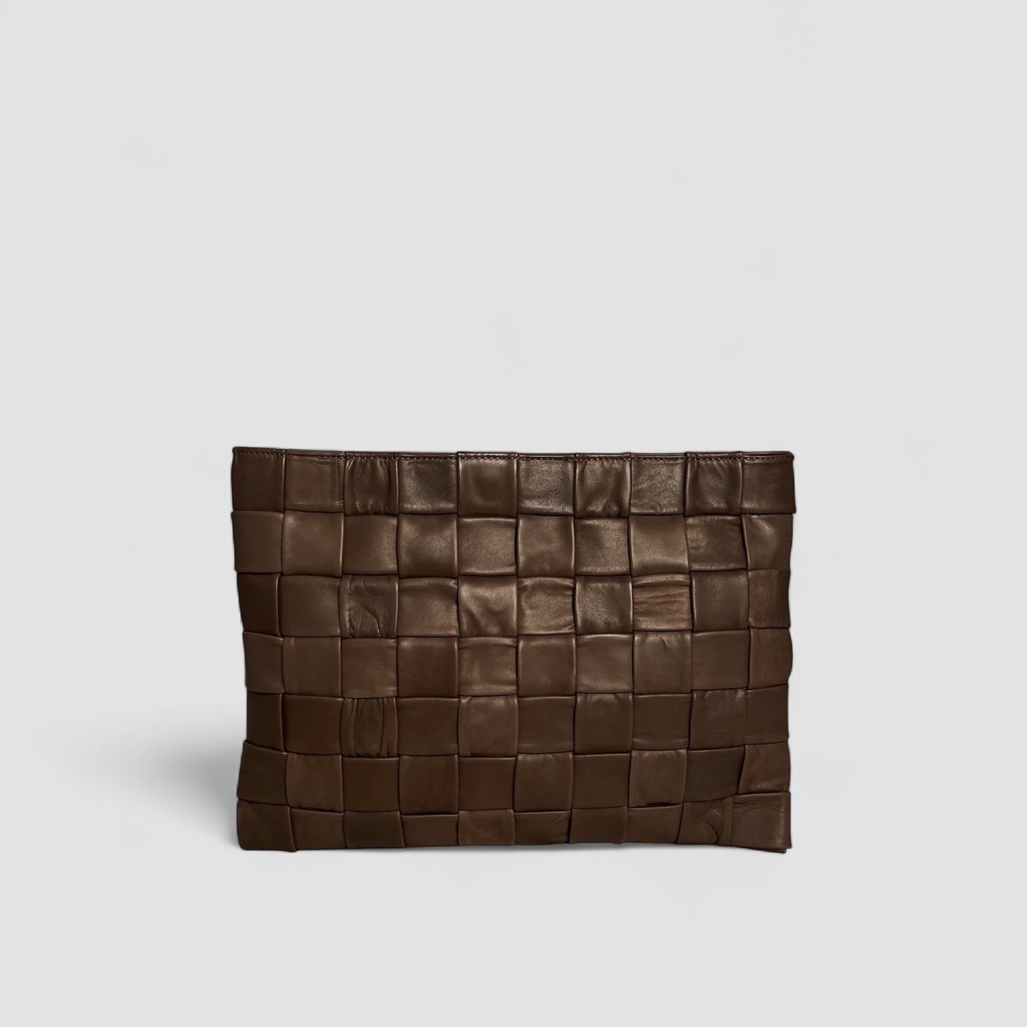 Ribichini Square Laptop-vesken i brun: Elegant design, romslig interiør. Beskyttelse og stil på farten.