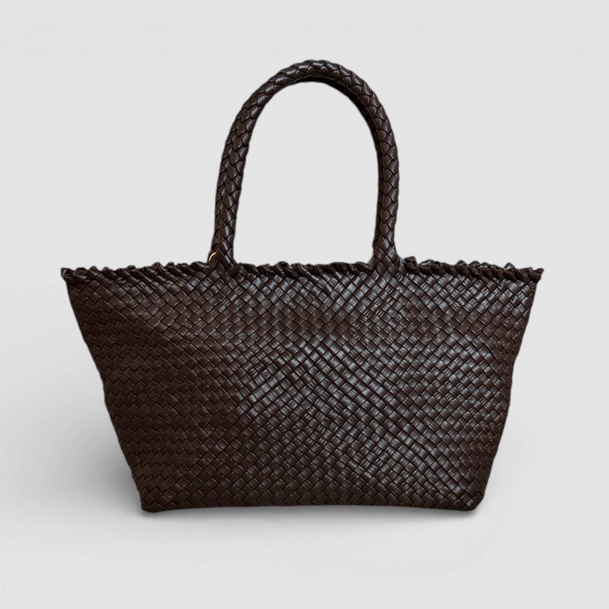 Ribichini Woodstock Classic skinnveske i chocolate. Håndflettet lammeskinn med gullfargede detaljer.